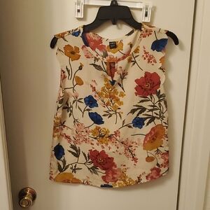 FREE W/ Any $5 Purchase SHEIN Multicolor Floral Scallop Sleeve Keyhole Blouse
